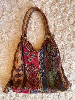 Multi-Color Tribal Pattern Shoulder Bag